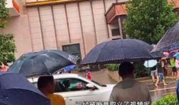 郑州西郊爆料事件视频,真相与争议交织的社区冲突