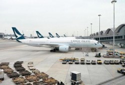 网友爆料国泰航空事件视频,乘客冲突引发舆论热议